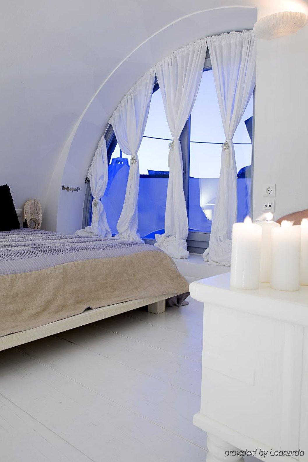 Blue Angel Villa Fira  Chambre photo